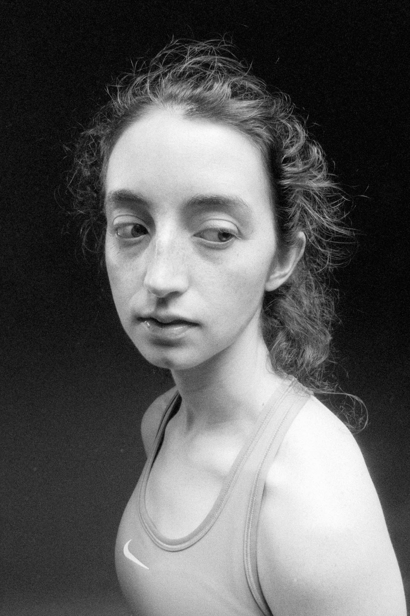 Izzy SO078 Studio 05